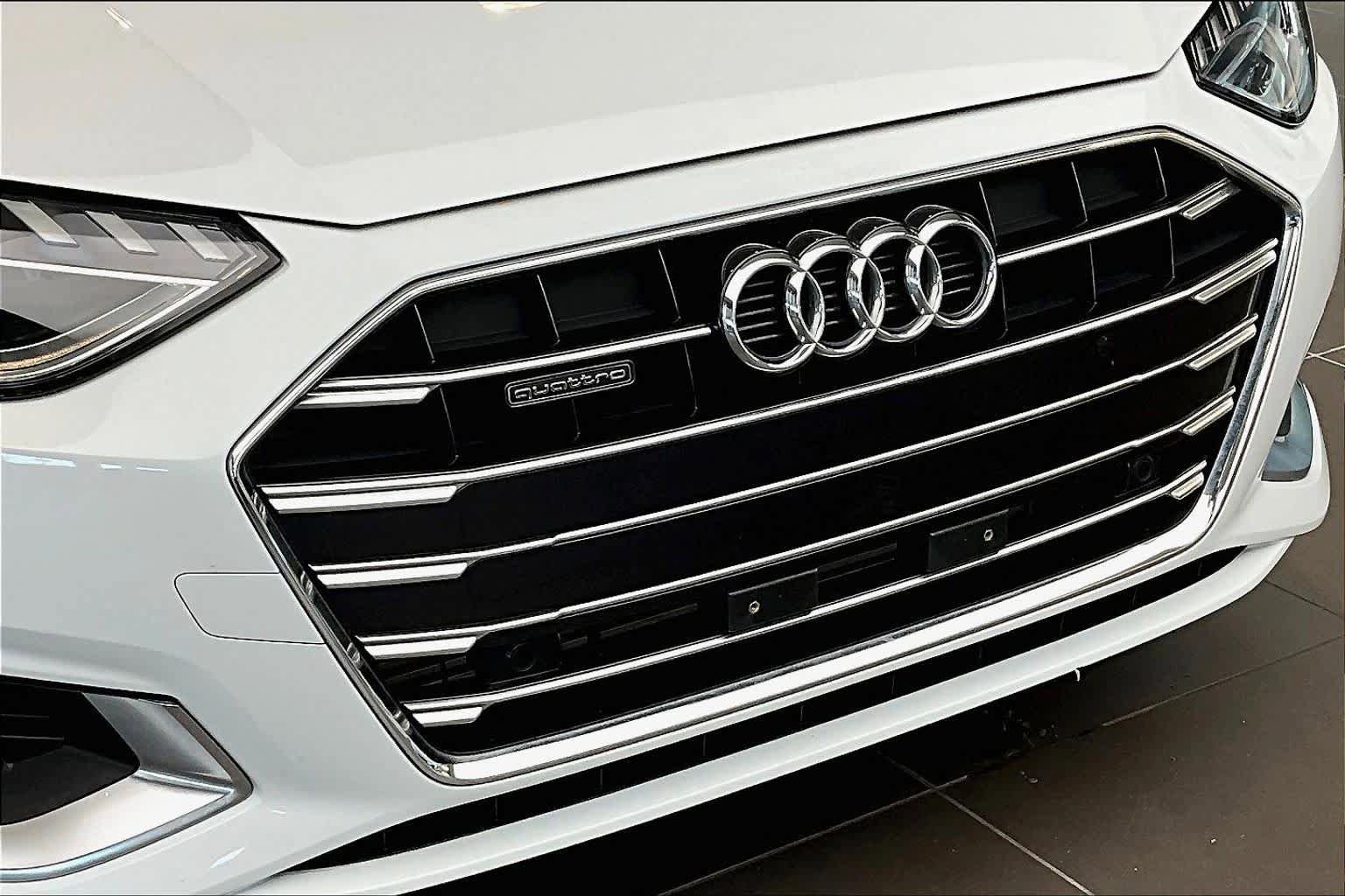 Used 2023 Audi A4 2.0T Premium w/ Convenience Package image 32
