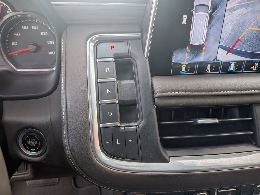 Used 2021 Chevrolet Suburban Z71 w/ Luxury Package image 23