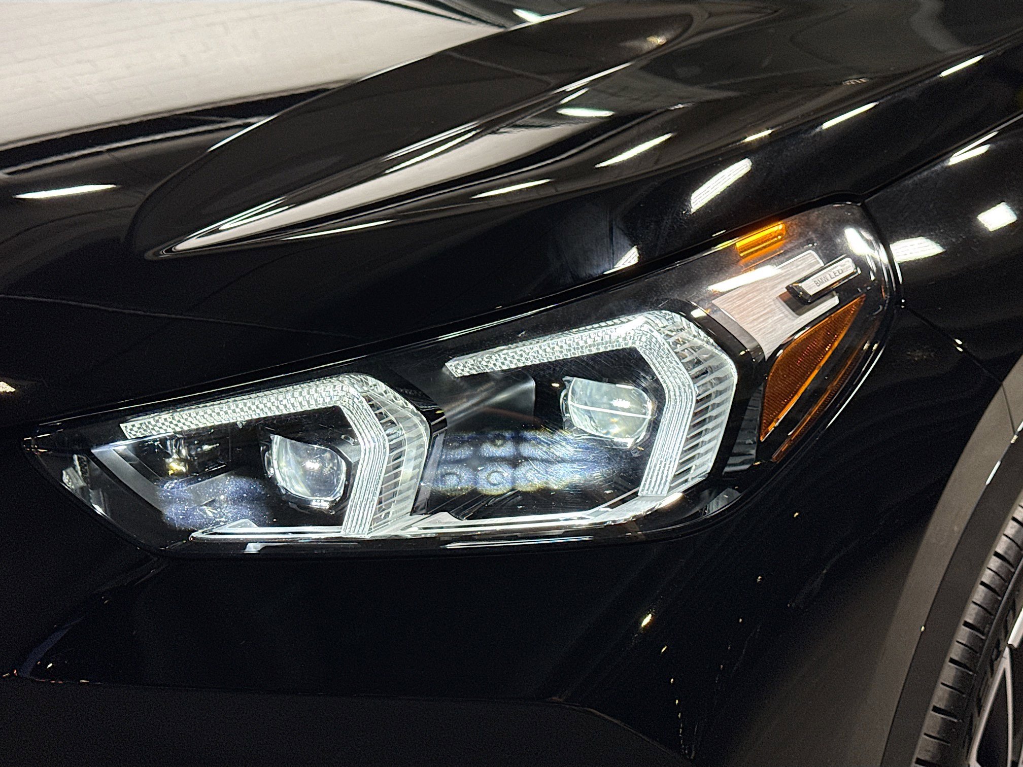 Used 2025 BMW X1 xDrive28i w/ Technology Package image 9