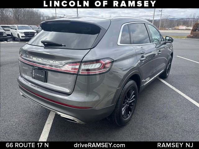 Used 2023 Lincoln Nautilus Reserve image 7