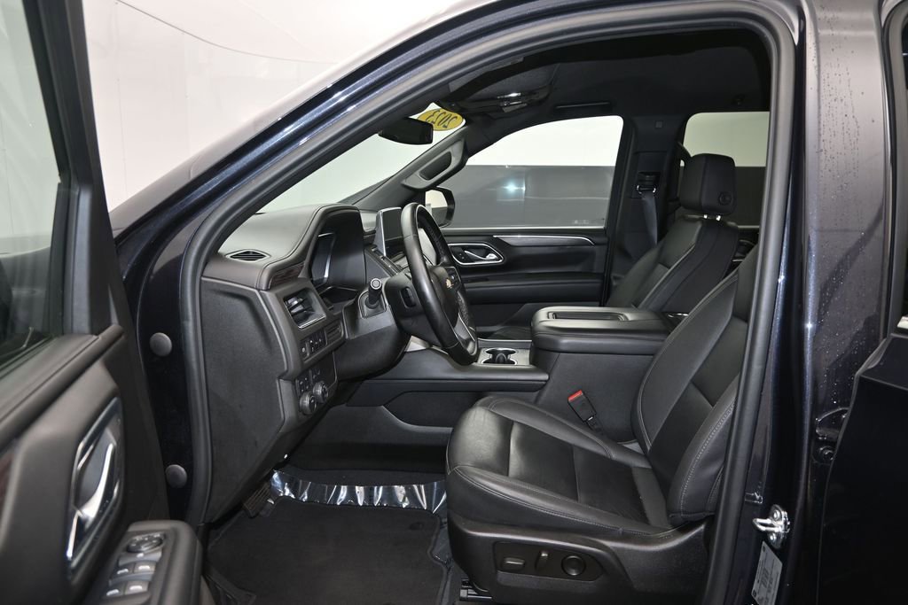 Used 2023 Chevrolet Suburban LT AWD/4WD image 13