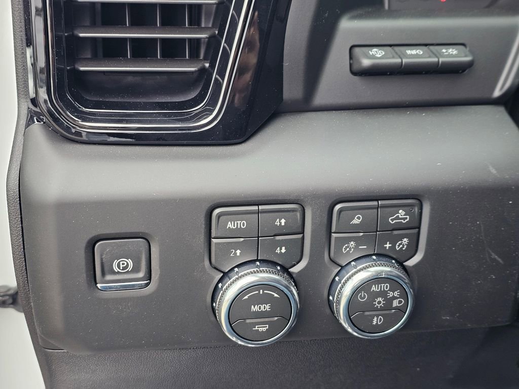 New 2026 GMC Sierra 3500 AT4 w/ AT4 Premium Plus Package AWD/4WD image 26