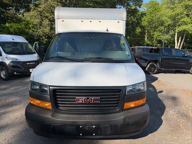 Used 2019 GMC Savana 3500 w/ Driver Convenience Package RWD image 9