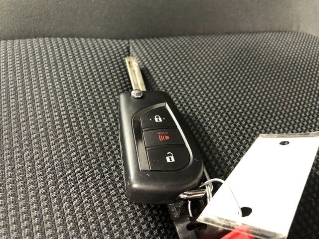 Used 2023 Toyota RAV4 LE image 29