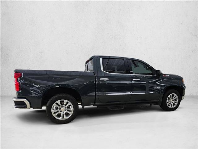 Used 2025 Chevrolet Silverado 1500 LTZ AWD/4WD image 4