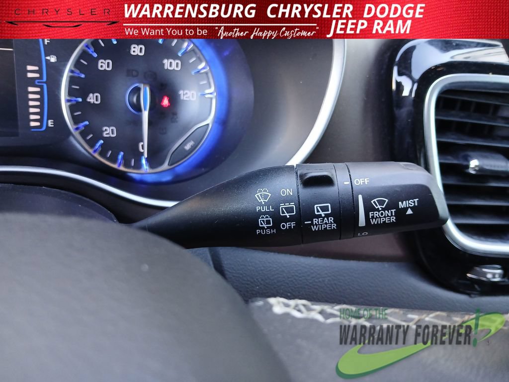 Used 2023 Chrysler Voyager LX FWD image 20