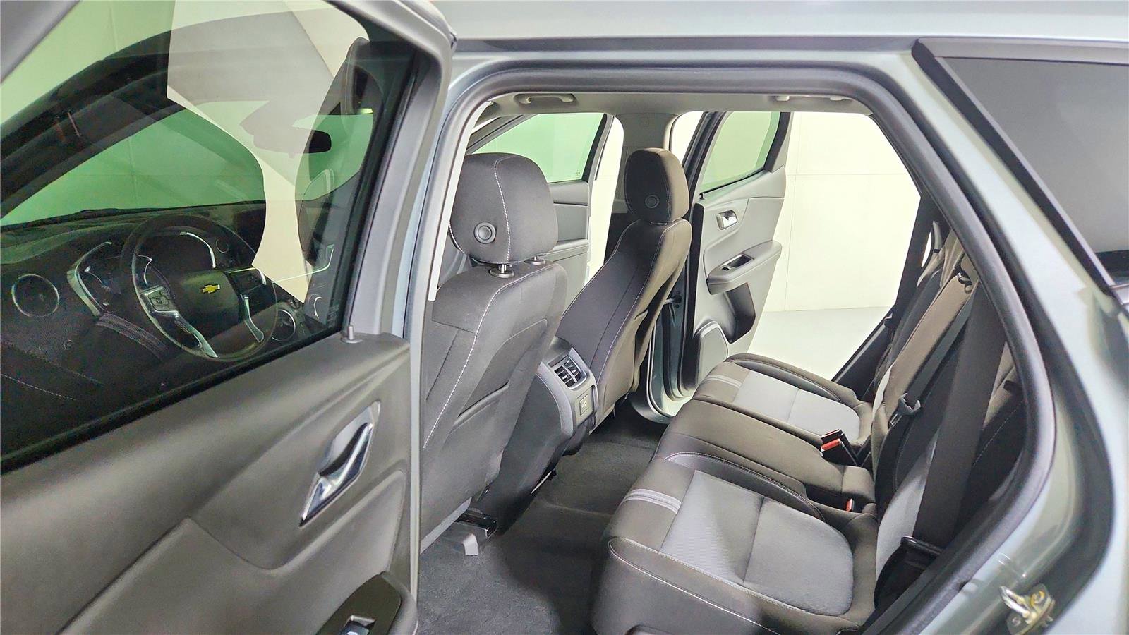 Used 2024 Chevrolet Blazer LT image 32