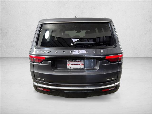 Used 2022 Jeep Wagoneer Series II AWD/4WD image 5