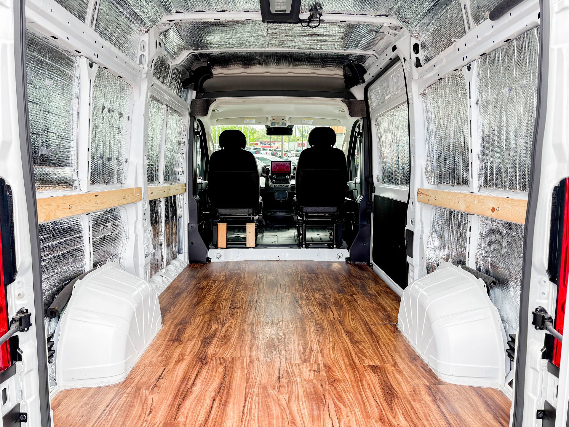 Used 2024 RAM ProMaster 2500 w/ Premium Convenience Group FWD image 34