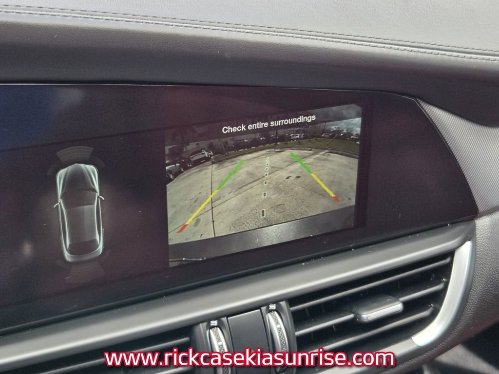Used 2022 Alfa Romeo Giulia Veloce image 22