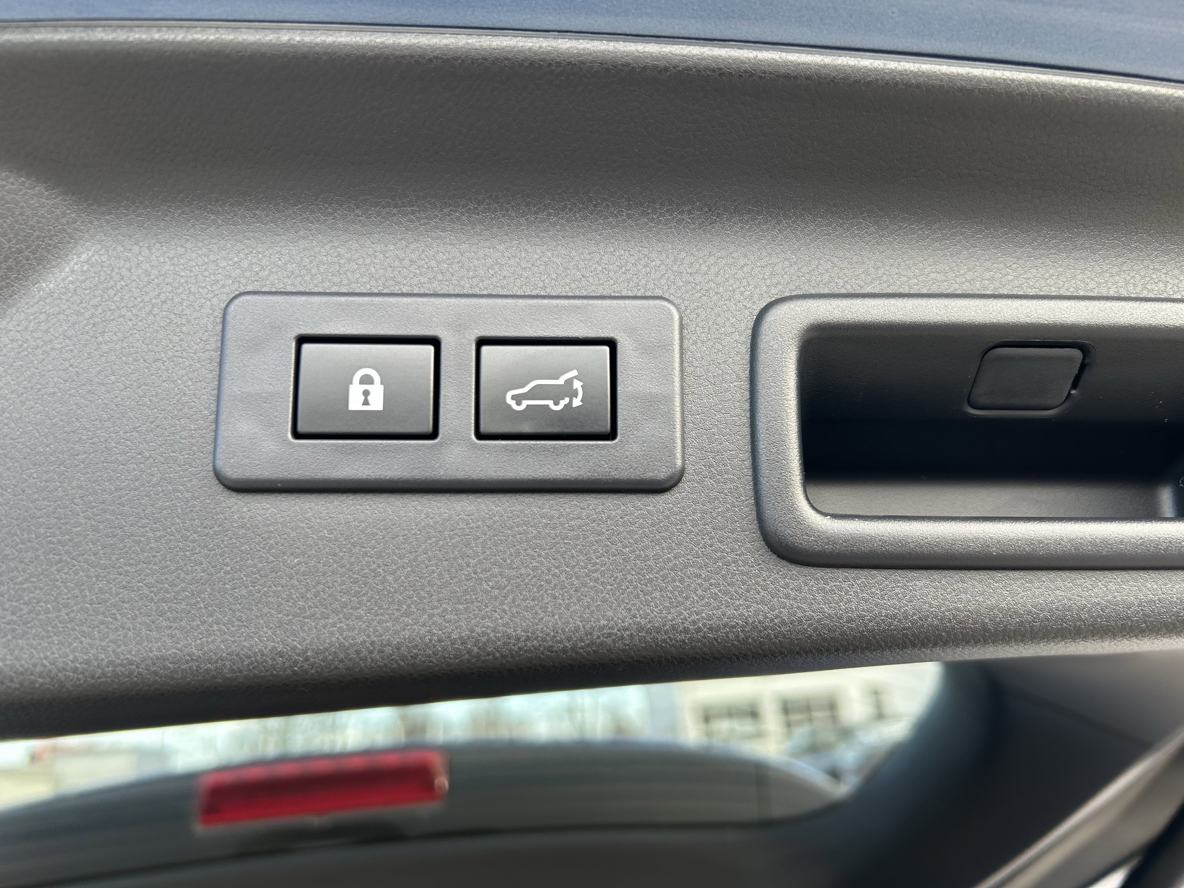 Certified 2025 Subaru Forester Premium image 27