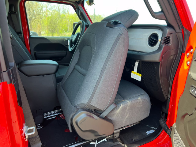 New 2026 Jeep Wrangler Sport AWD/4WD image 30