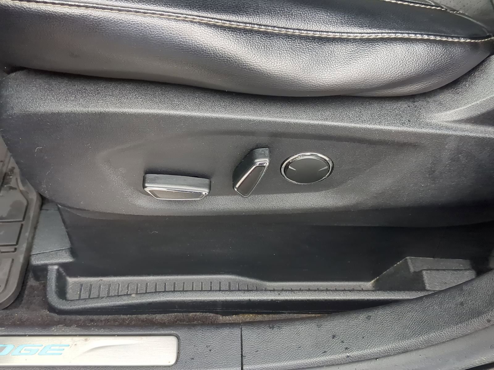 Used 2015 Ford Edge Sport w/ Equipment Group 401A image 23