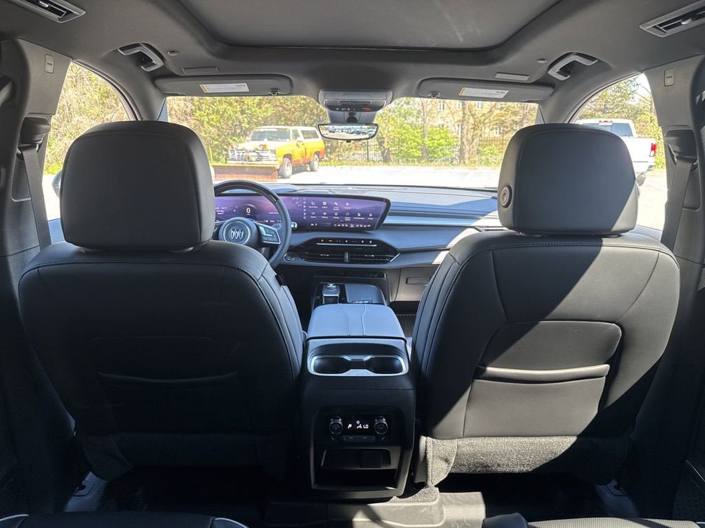 New 2026 Buick Enclave Avenir w/ Super Cruise Package AWD/4WD image 16