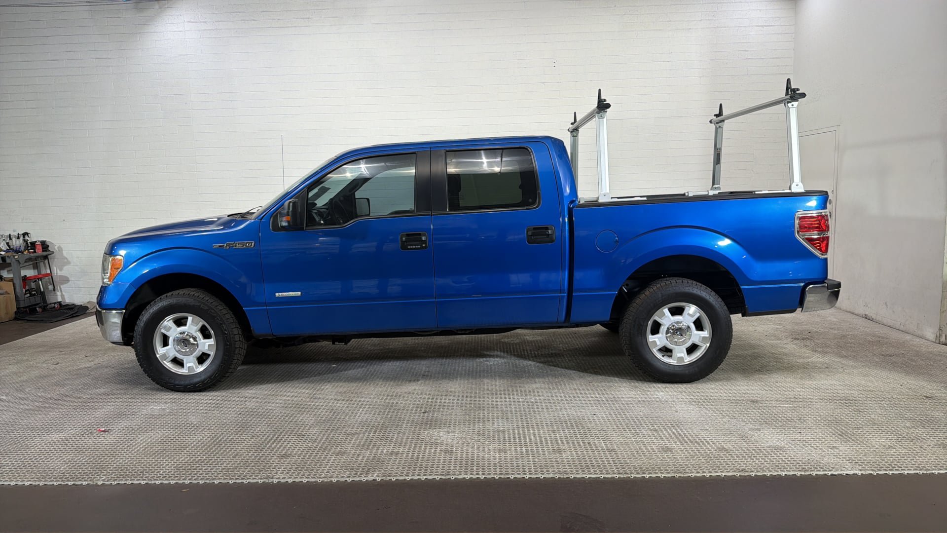 Used 2013 Ford F150 XLT w/ Mid Equipment Group RWD image 11