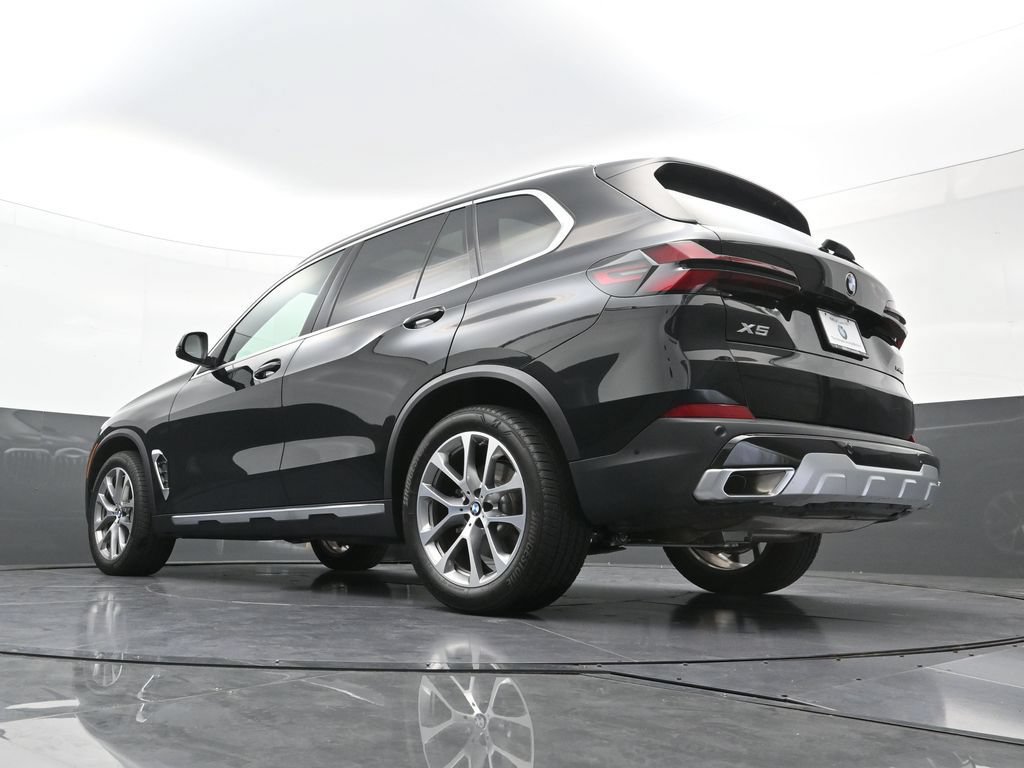 Used 2026 BMW X5 xDrive40i AWD/4WD image 26