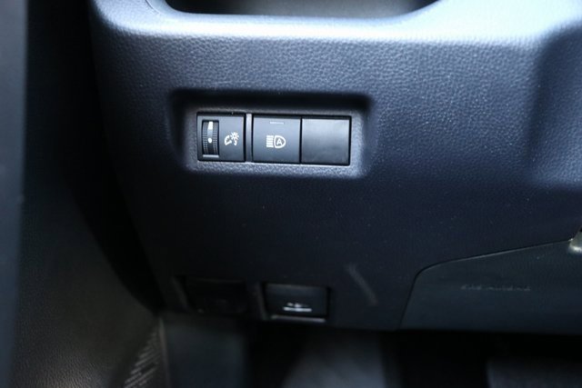 Used 2025 Toyota RAV4 XLE image 18