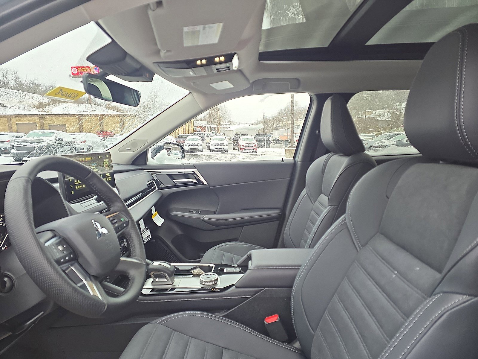 New 2026 Mitsubishi Outlander AWD image 11