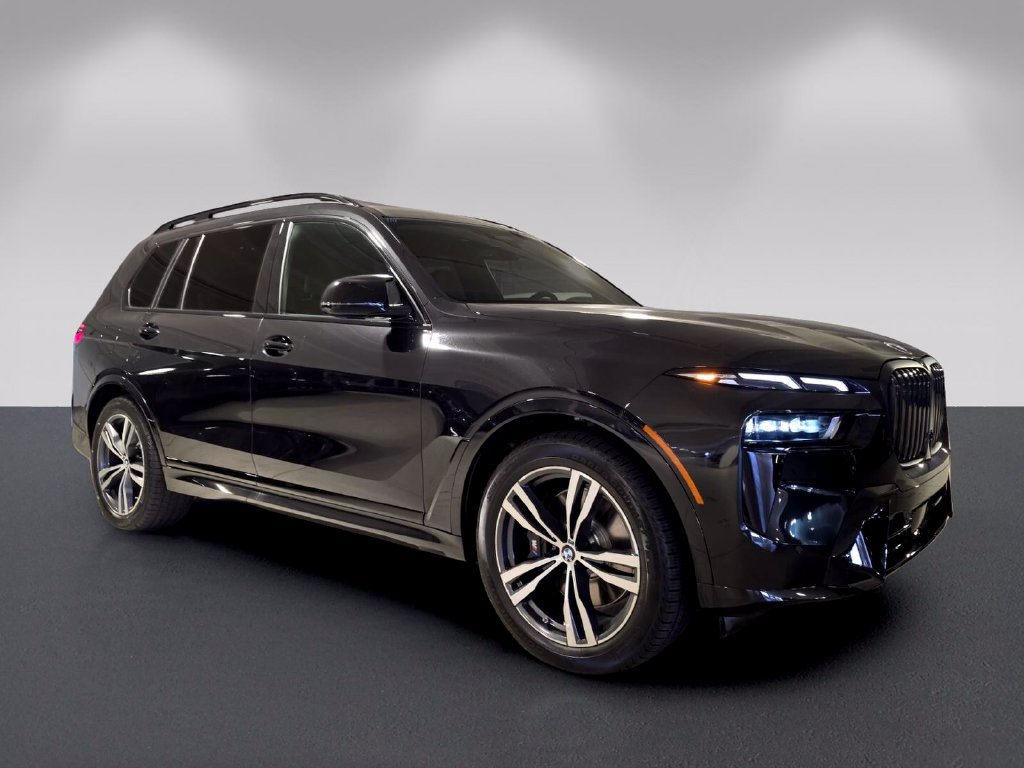 New 2027 BMW X7 M60i AWD/4WD image 1