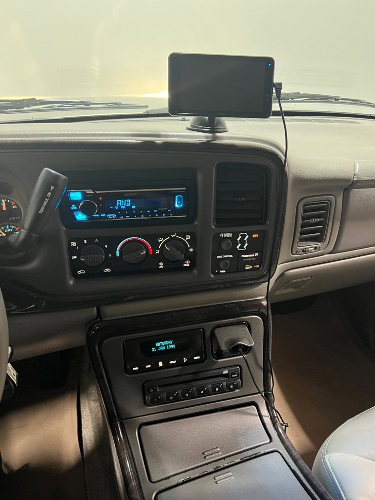 Used 2002 GMC Sierra 1500 Denali image 7