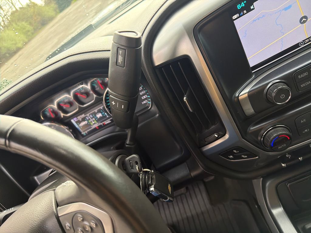 Used 2017 Chevrolet Silverado 1500 LTZ Z71 w/ LTZ Plus Package AWD/4WD image 19