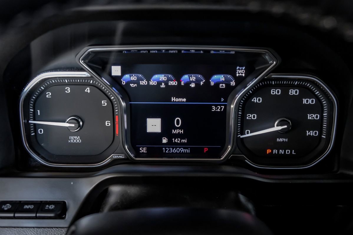 Used 2022 GMC Sierra 2500 Denali w/ Denali Ultimate Package image 18