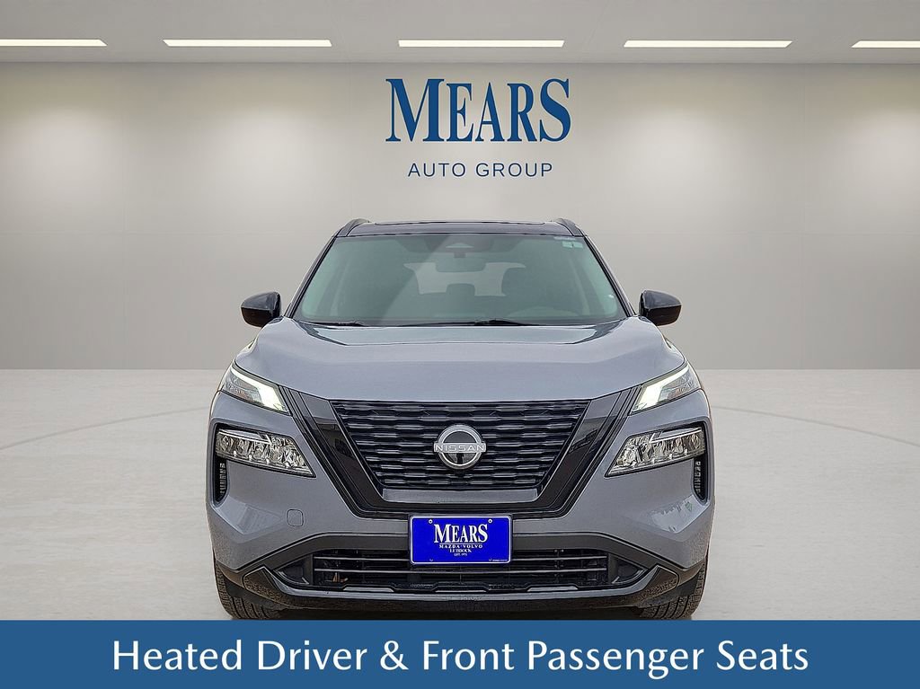 Used 2023 Nissan Rogue SV w/ SV Premium B Package image 9