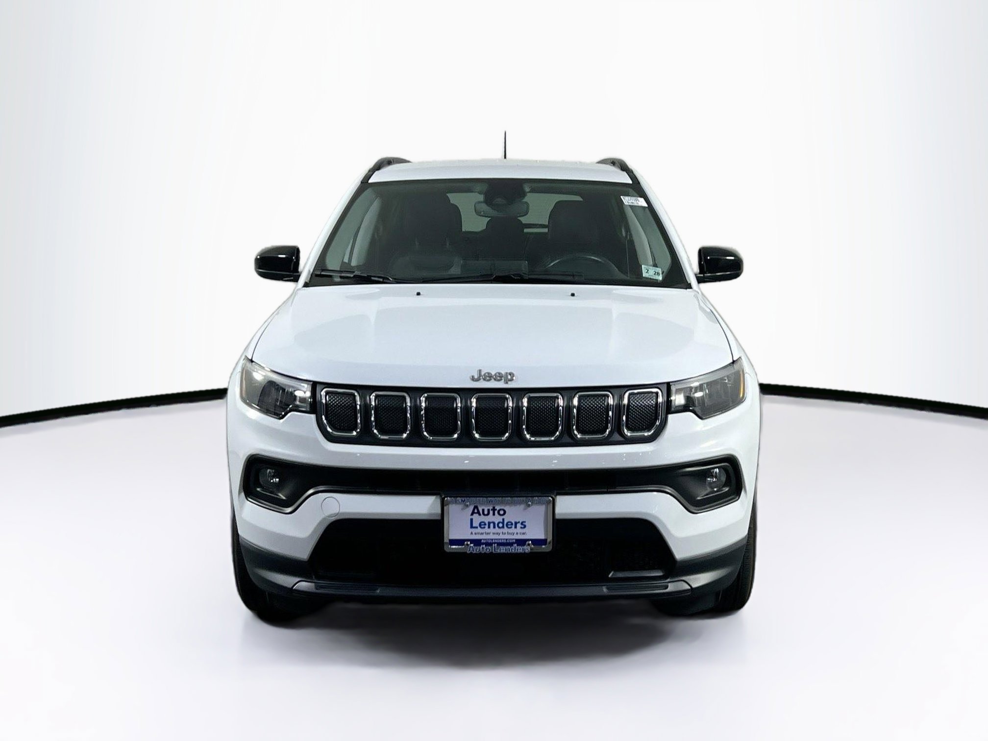 Used 2022 Jeep Compass Latitude w/ Convenience Group AWD/4WD image 2