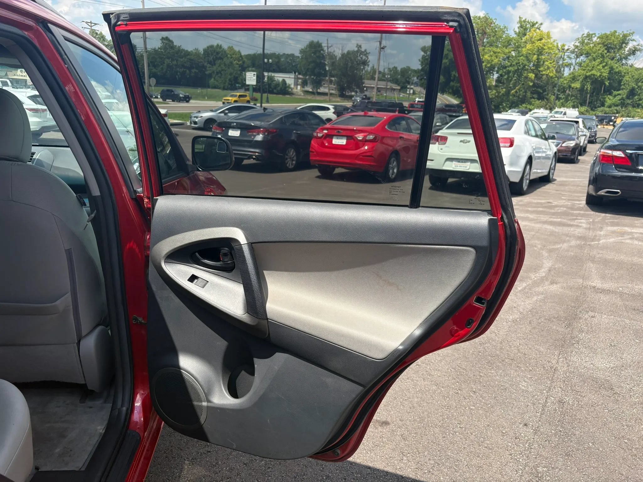 Used 2010 Toyota RAV4 4WD image 21