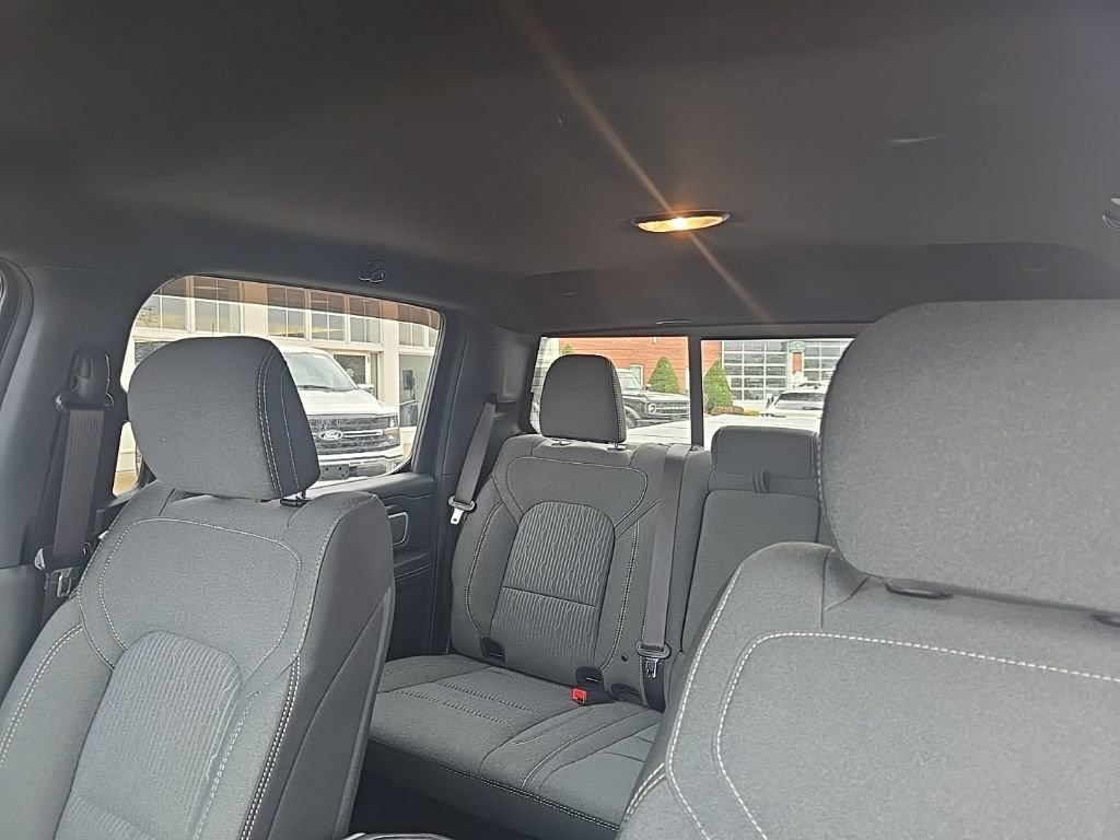 Used 2021 RAM 1500 Big Horn image 31