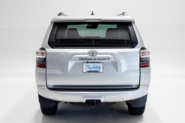 Used 2024 Toyota 4Runner SR5 AWD/4WD image 30