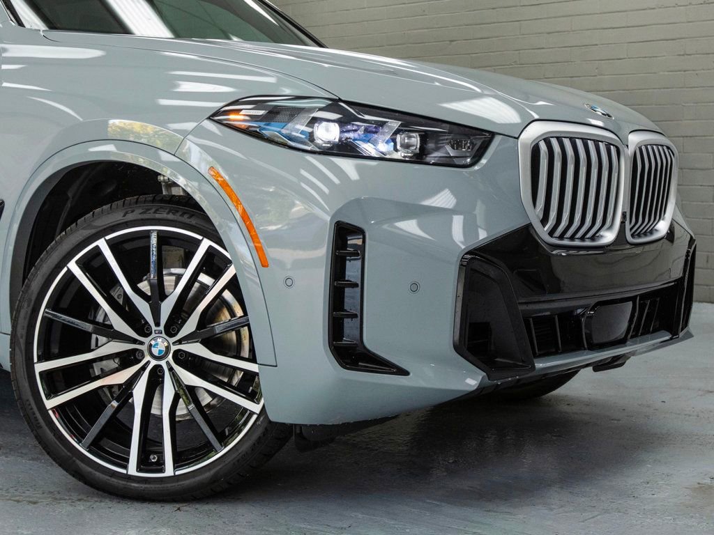 Used 2026 BMW X5 xDrive40i w/ M Sport Package image 9
