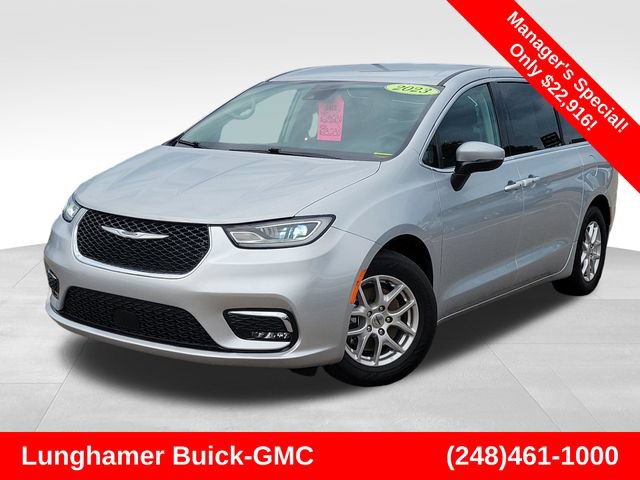 Used 2023 Chrysler Pacifica Touring-L
