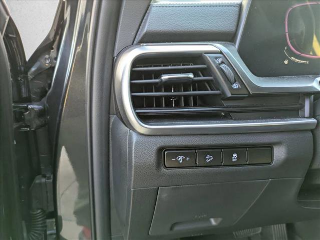 Used 2024 Kia Telluride S image 13