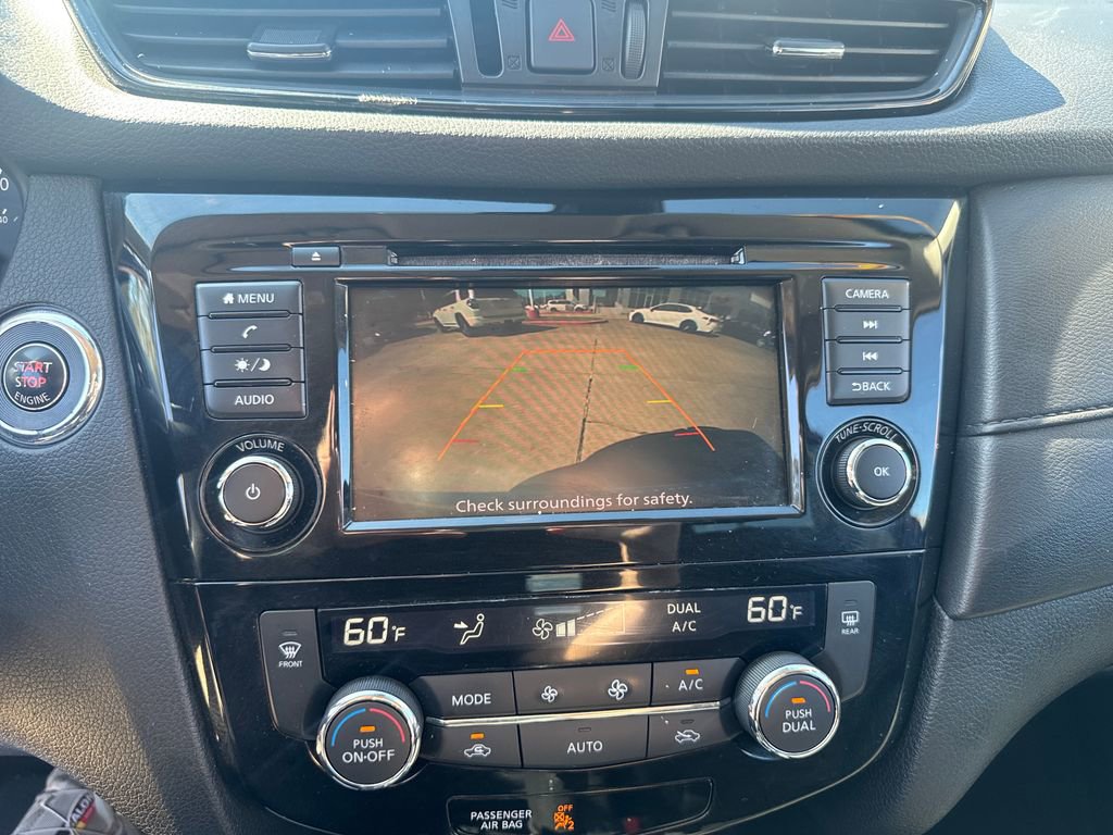 Used 2019 Nissan Rogue SV image 19