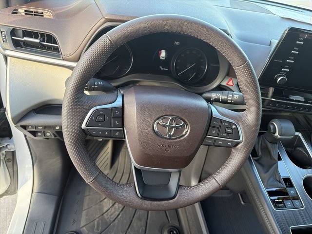 Certified 2024 Toyota Sienna Platinum FWD image 16