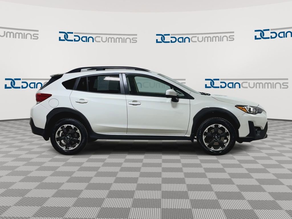 Used 2022 Subaru Crosstrek 2.0i Premium w/ Moonroof Package image 9