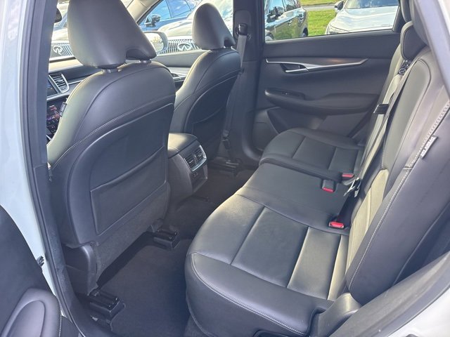 Certified 2022 INFINITI QX50 Luxe image 10