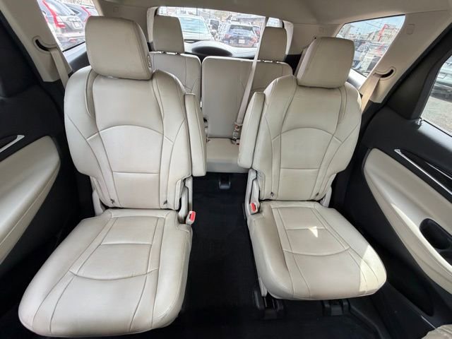 Used 2018 Buick Enclave Essence AWD/4WD image 18