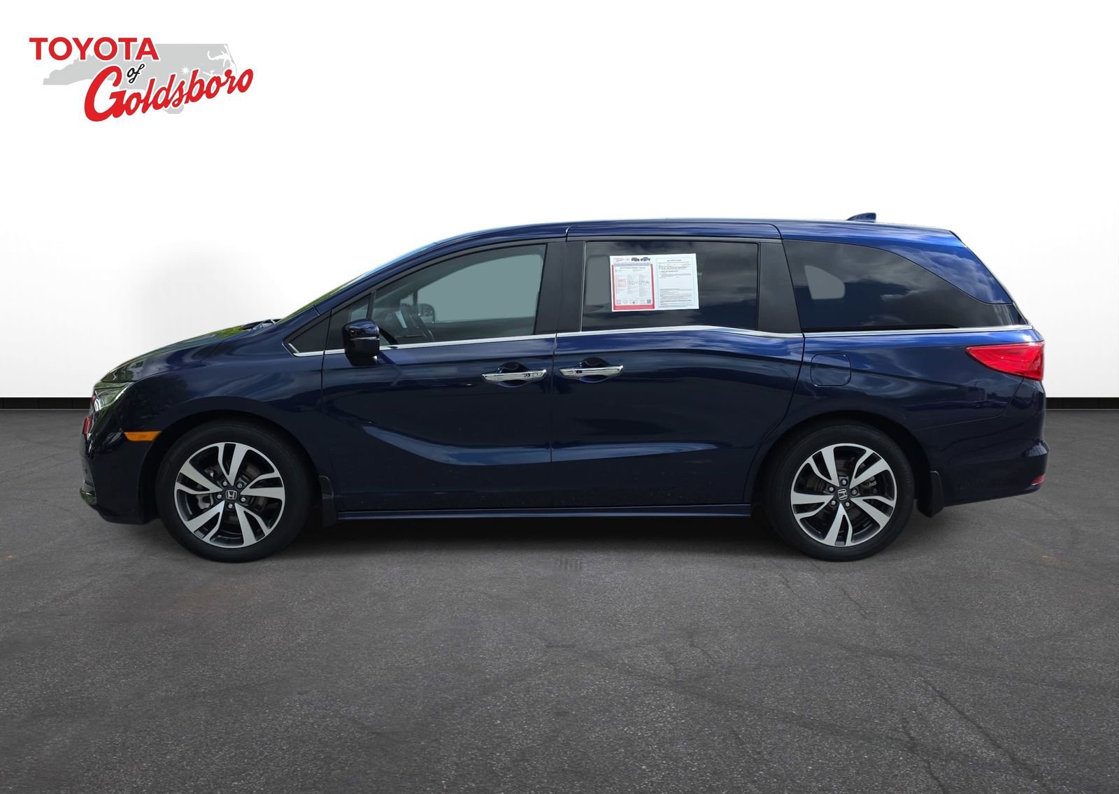 Used 2023 Honda Odyssey Touring image 8