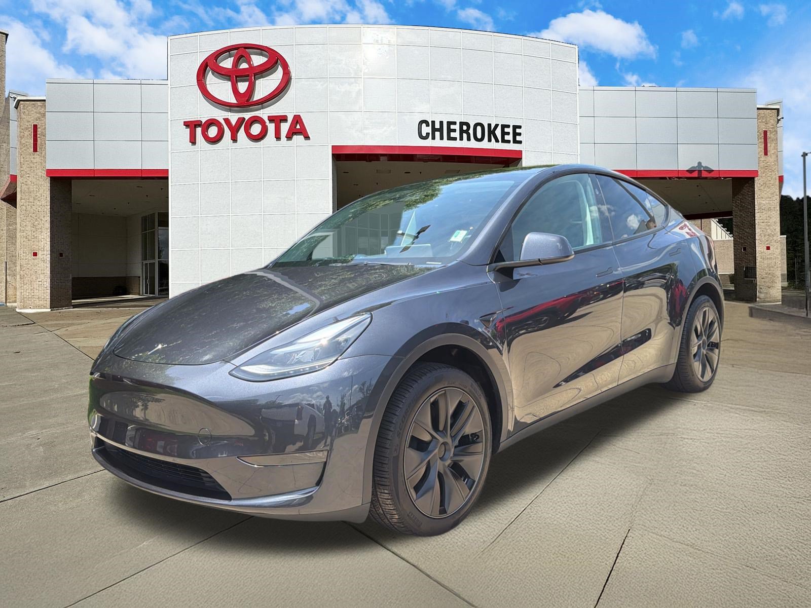 Used 2025 Tesla Model Y Long Range RWD image 1