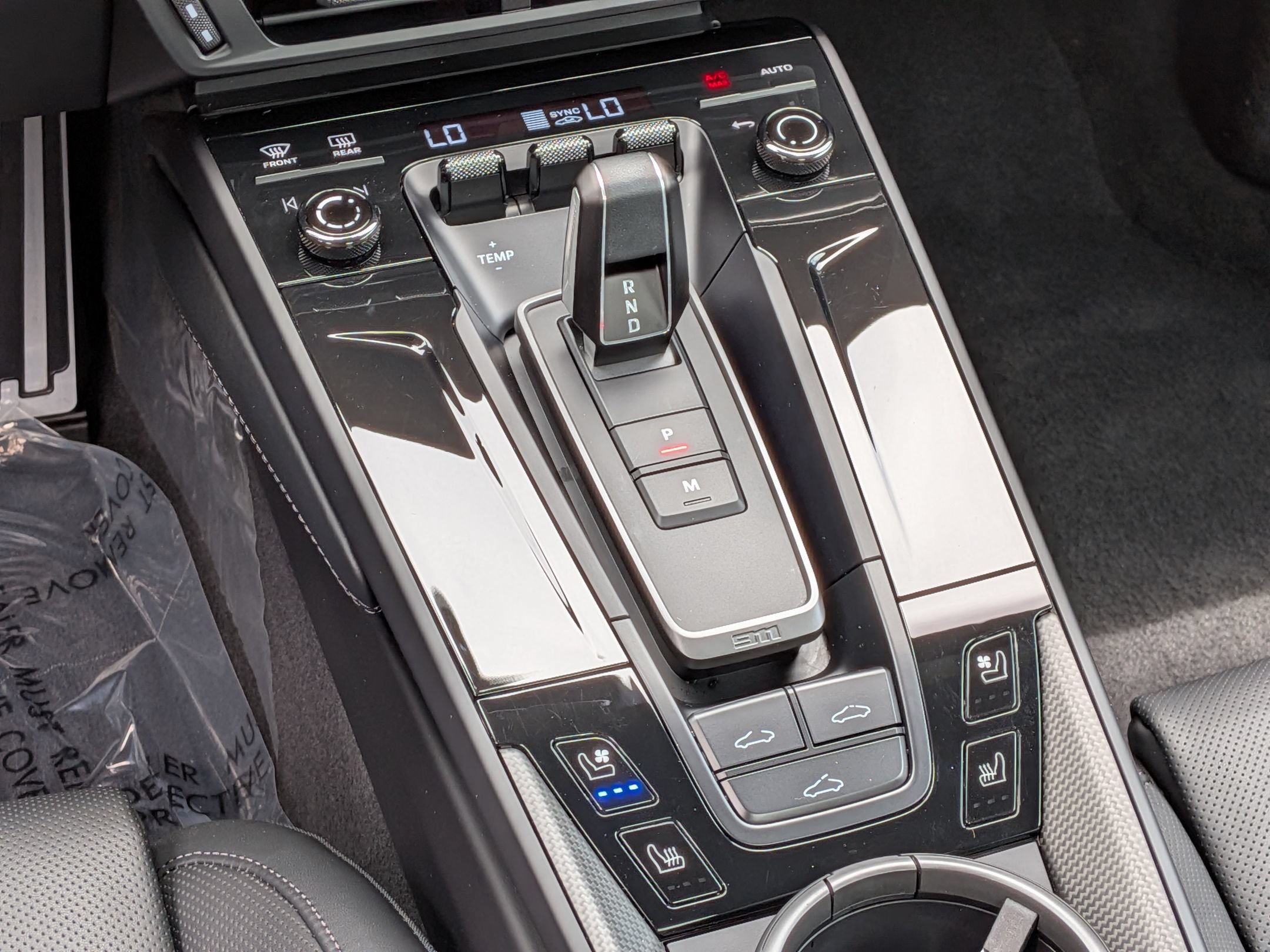 Certified 2025 Porsche 911 Carrera RWD image 17