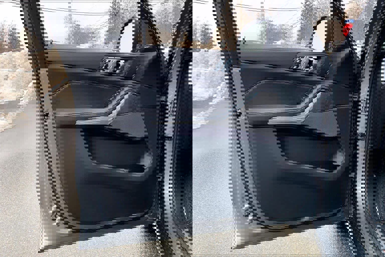 Certified 2024 BMW X5 xDrive40i w/ Premium Package image 21