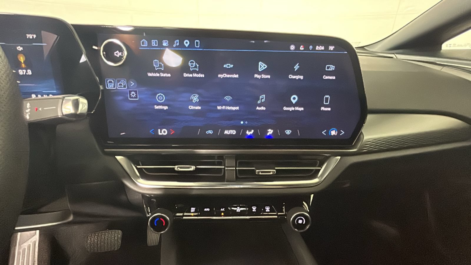 Used 2026 Chevrolet Equinox EV LT FWD image 27