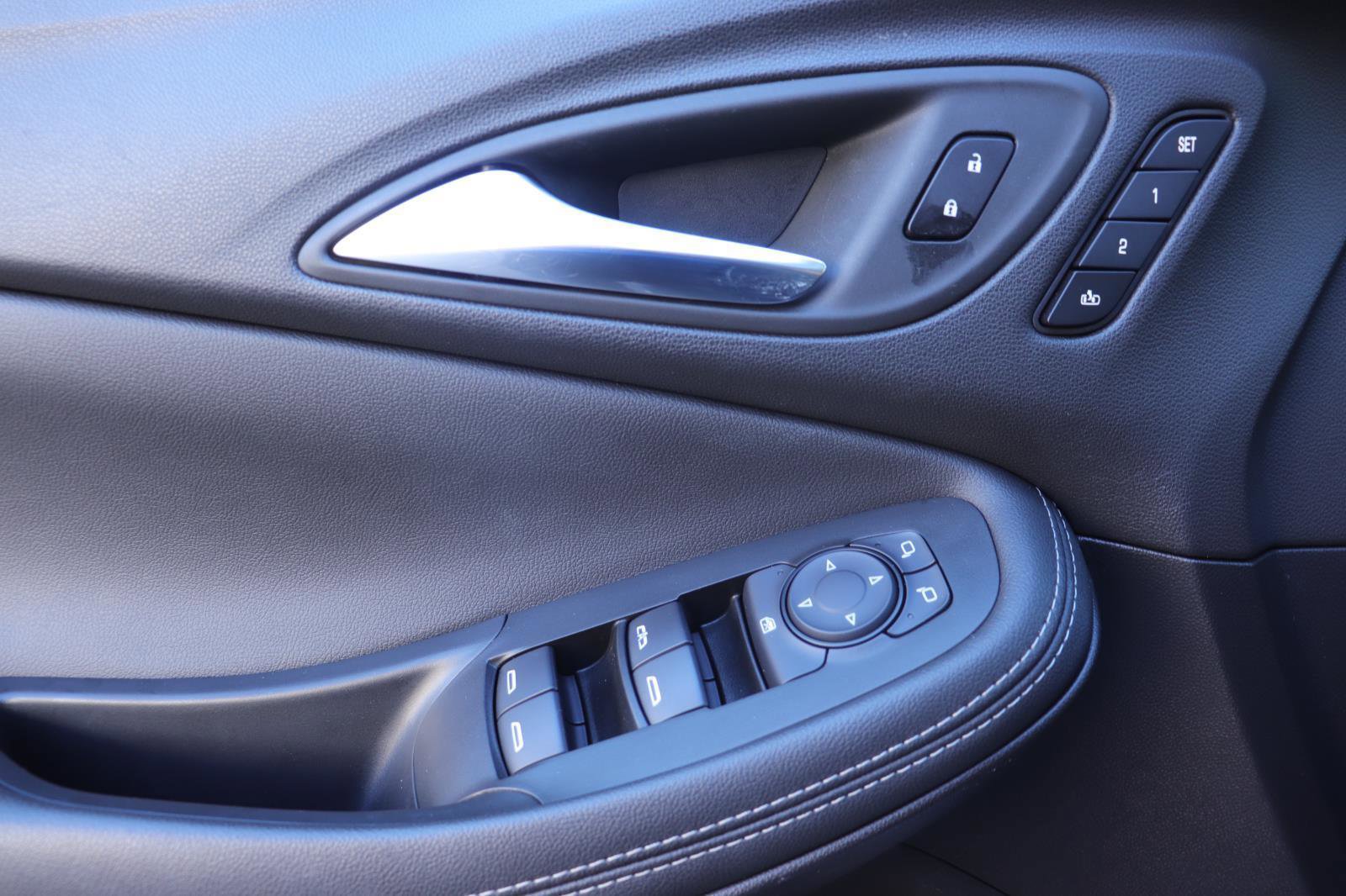 Used 2023 Buick Encore GX Essence w/ Experience Buick Package image 26