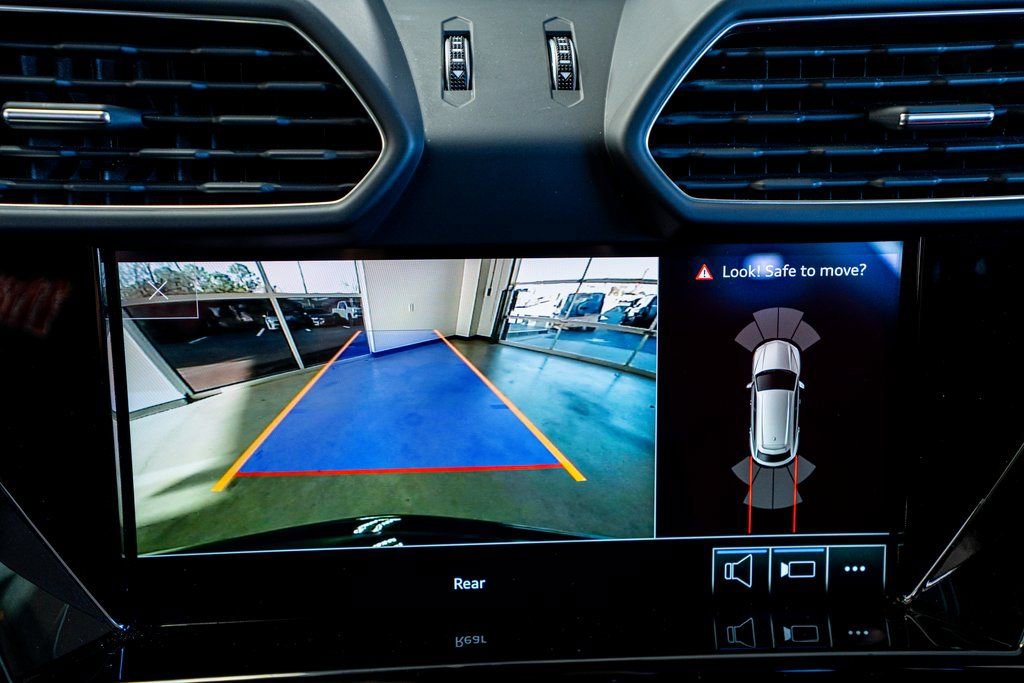 Used 2021 Lamborghini Urus image 51