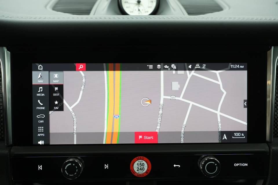 New 2026 Porsche Macan Turbo AWD/4WD image 20