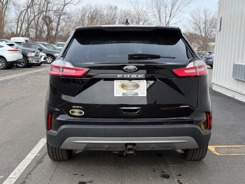 Certified 2024 Ford Edge SEL w/ Convenience Package image 4