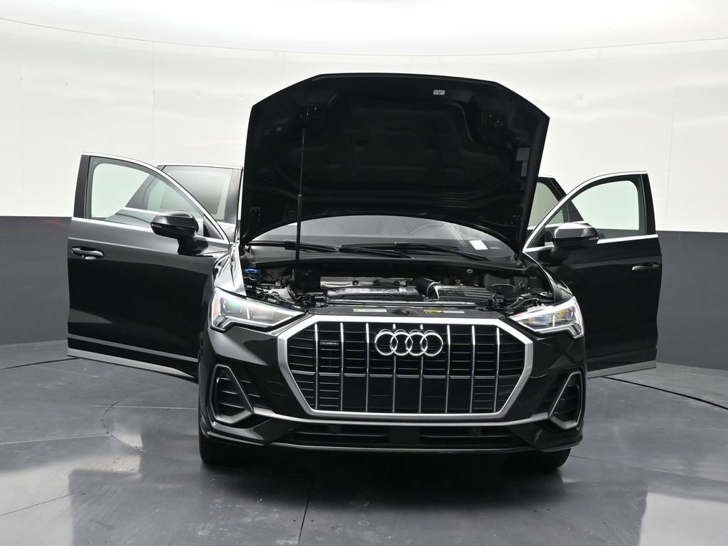 Used 2019 Audi Q3 2.0T Premium Plus w/ Premium Plus Package image 42