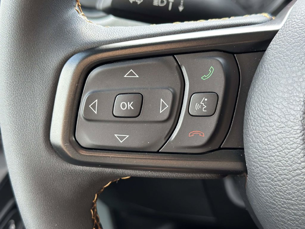Used 2024 Jeep Wrangler Unlimited AWD/4WD image 22
